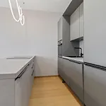 Skypark 1-Bedroom Apartment On Floor 15 With Castle View And Parking By Skyviews Appartamento