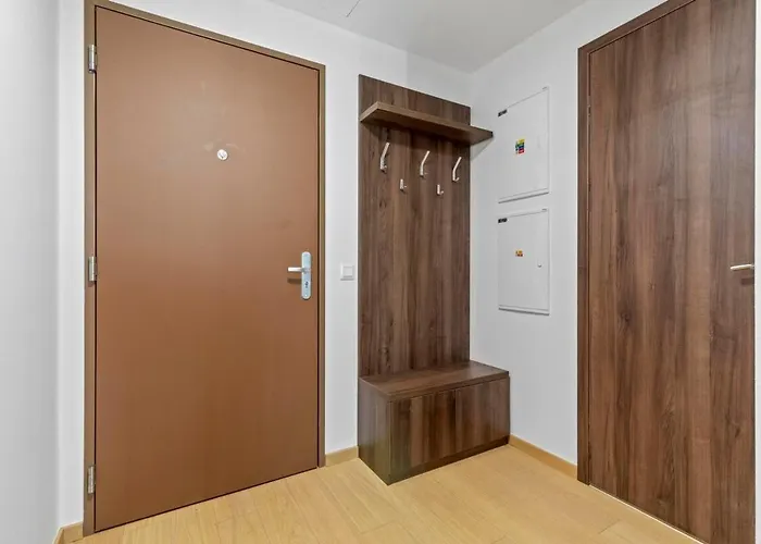 شقة Sky Park Luxury With Stunning Views براتسيلافا