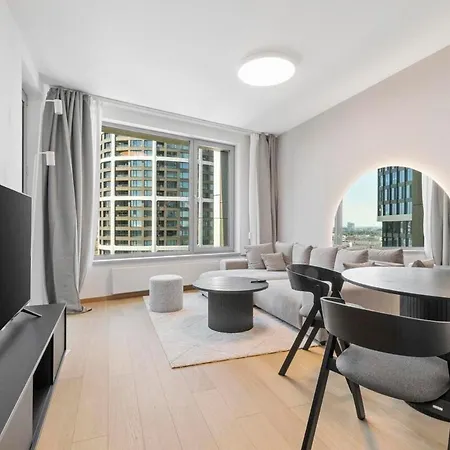アパート Skypark 1-bedroom On Floor 15 With Castle View And Parking By Skyviews *